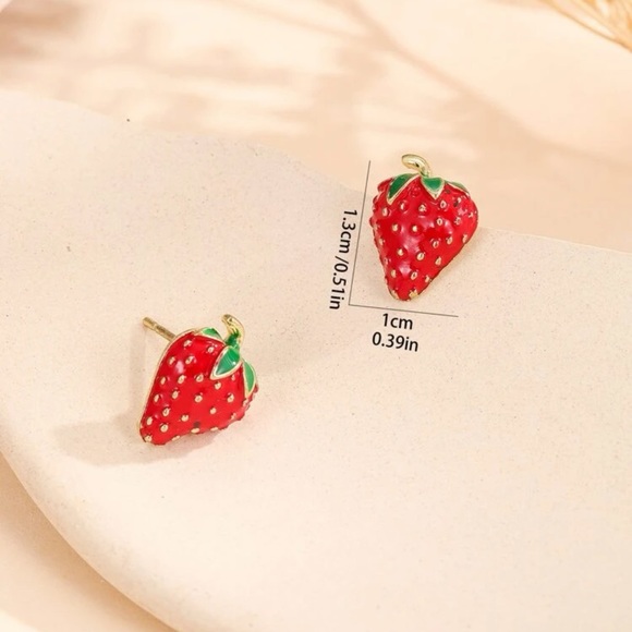 🍓 Strawberry Earrings 🍓 - Picture 2 of 4